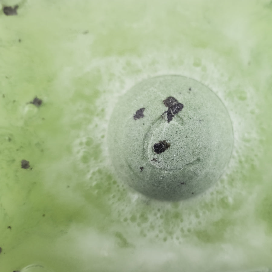 100% Natural - Seaweed Therapy Bath Bomb